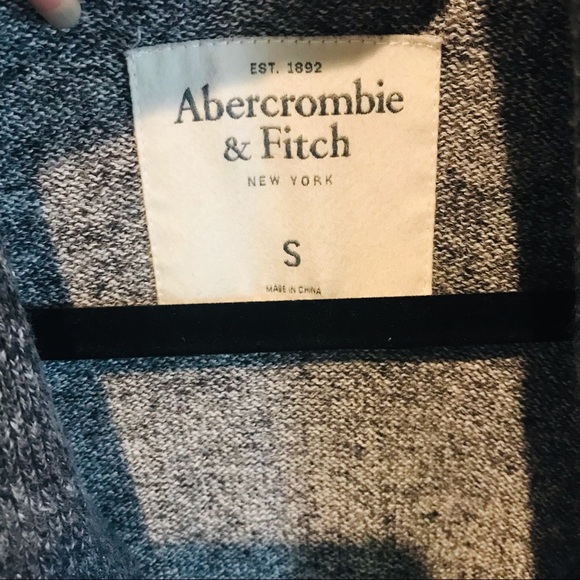Abercrombie & Fitch button down cardigan small - Picture 5 of 6